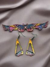 Load image into Gallery viewer, Butterflies Hairclip & Wooden Earrings Set