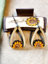 Load image into Gallery viewer, Sunflower Hair Clip & Wooden Earrings Set