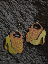 Load image into Gallery viewer, Bag & Heels 3D – Sassy Wooden Earrings.