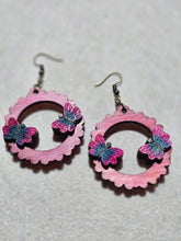 Load image into Gallery viewer, Mariposa Serena – Hand-Painted Wooden Butterfly Earrings