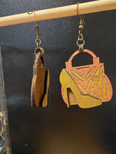 Load image into Gallery viewer, Bag &amp; Heels 3D – Sassy Wooden Earrings.
