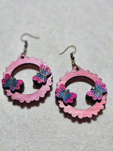 Mariposa Serena – Hand-Painted Wooden Butterfly Earrings