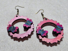 Load image into Gallery viewer, Mariposa Serena – Hand-Painted Wooden Butterfly Earrings
