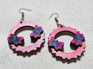 Mariposa Serena – Hand-Painted Wooden Butterfly Earrings