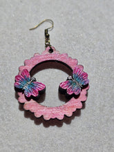 Load image into Gallery viewer, Mariposa Serena – Hand-Painted Wooden Butterfly Earrings
