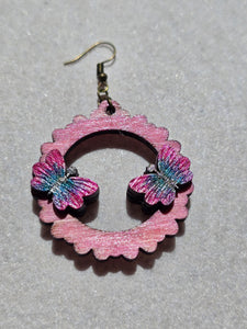 Mariposa Serena – Hand-Painted Wooden Butterfly Earrings